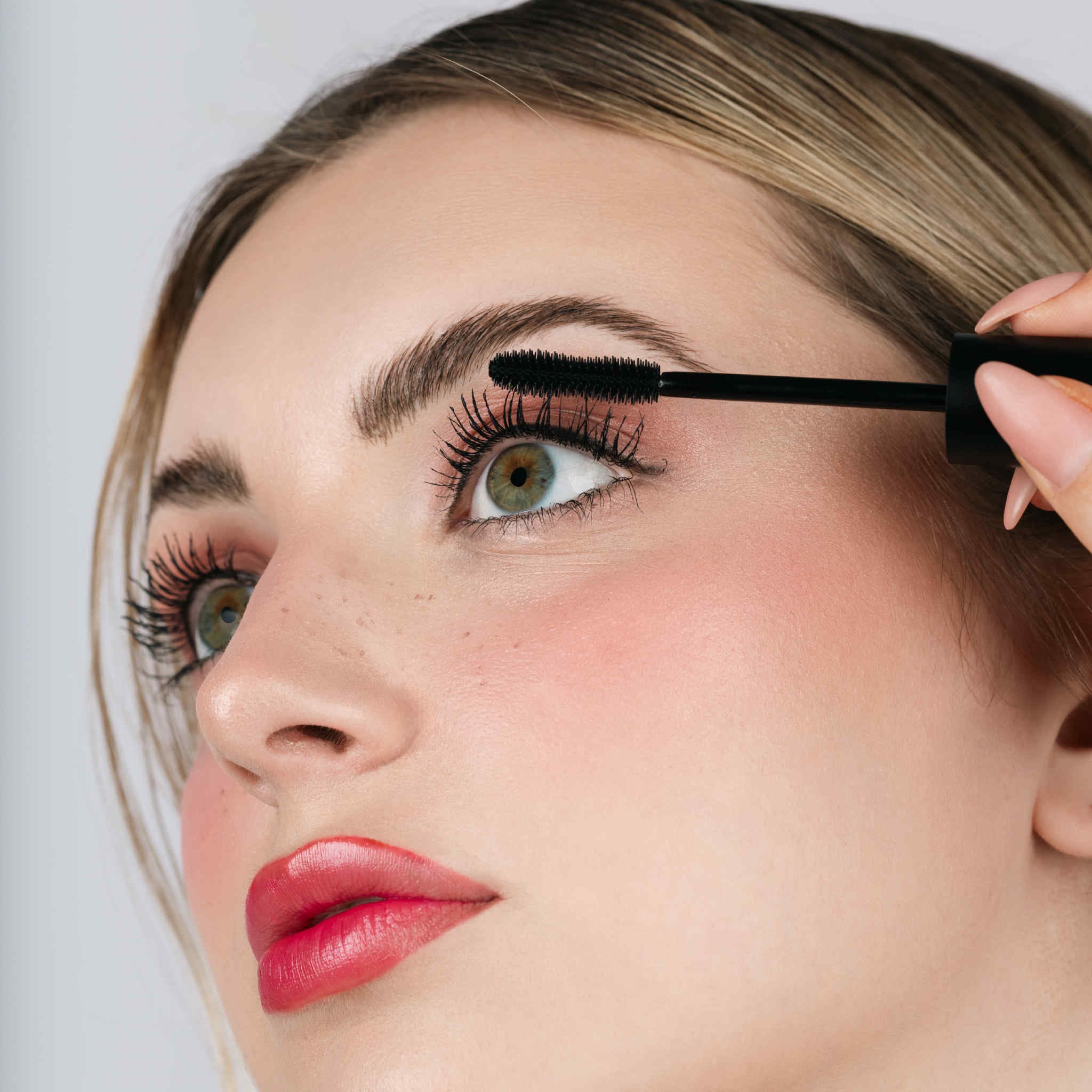 Blackish Maskara Kallos