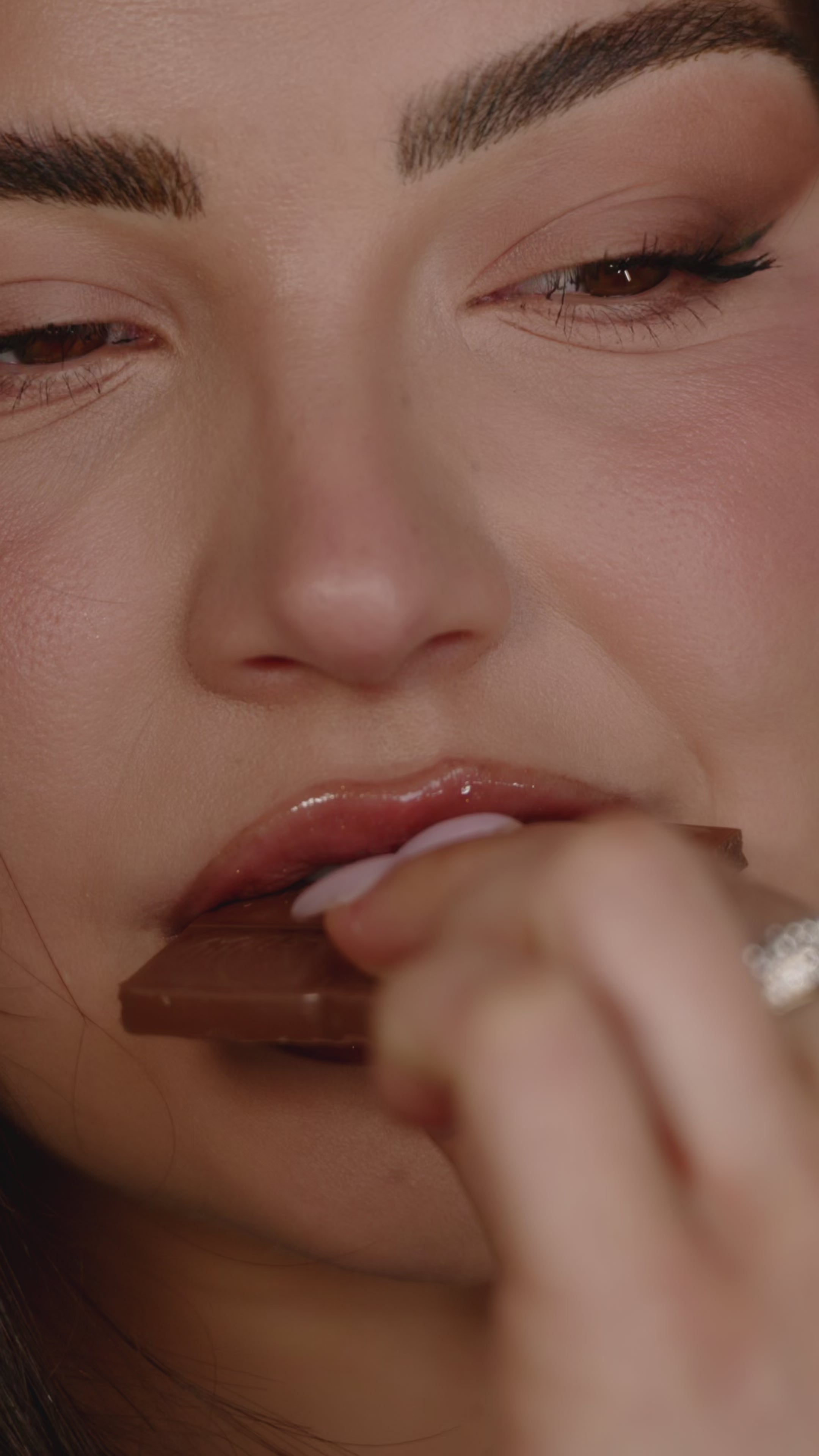 Učitaj video: Sweet Lips Balm Kallos Beauty